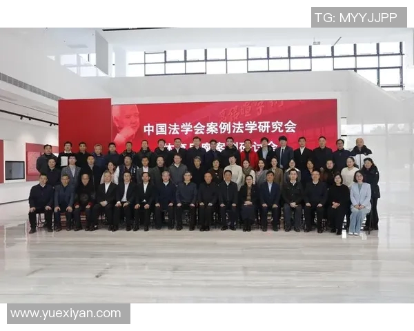 裁判角色的重要性与公正性探讨:从体育赛事到司法判决的多重影响分析 裁判角色的重要性与公正性探讨:从体育赛事到司法判决的多重影响分析