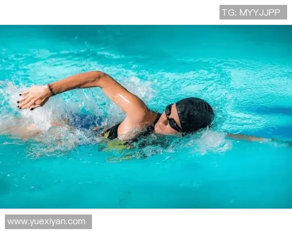 自由泳技巧全面解析 提升泳姿速度与耐力的关键训练方法